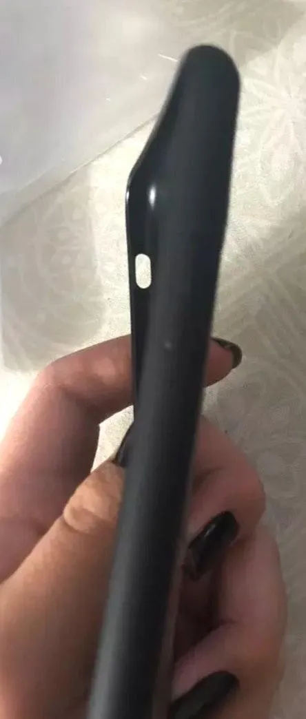 Minnie Mouse 3D Relief Bold Print Case Black - Image 3