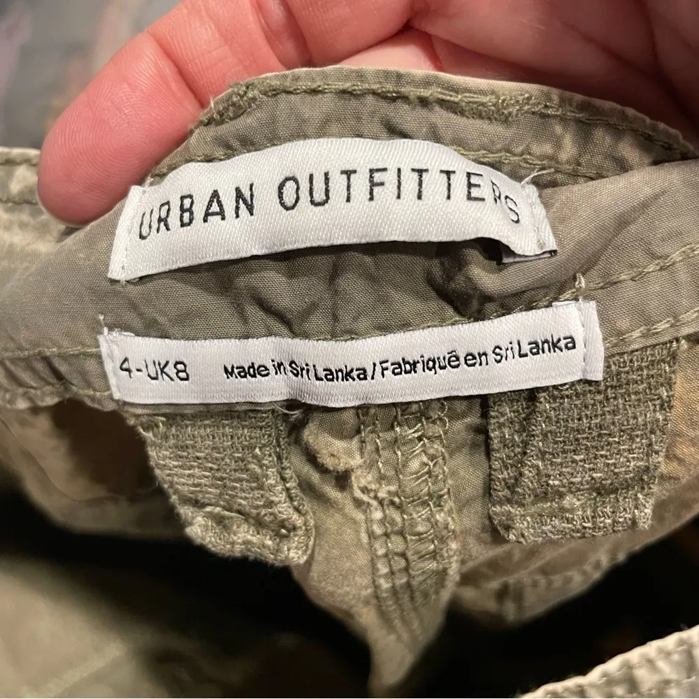 Y2K style Urban outfitters lightweight parachute cargo pants acid wash tan - Image 11