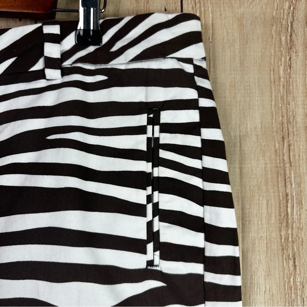 Chic Zebra Print JCP Women's Shorts White Size 16 - Image 2