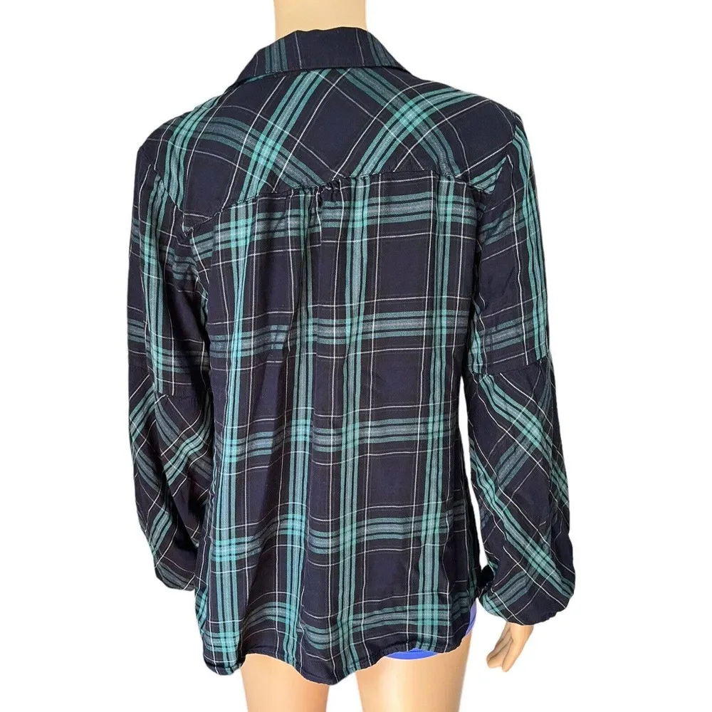 Cabi Big Sir Blue & Green Plaid Button Up Viscose Shirt Women’s Size Medium - Image 4