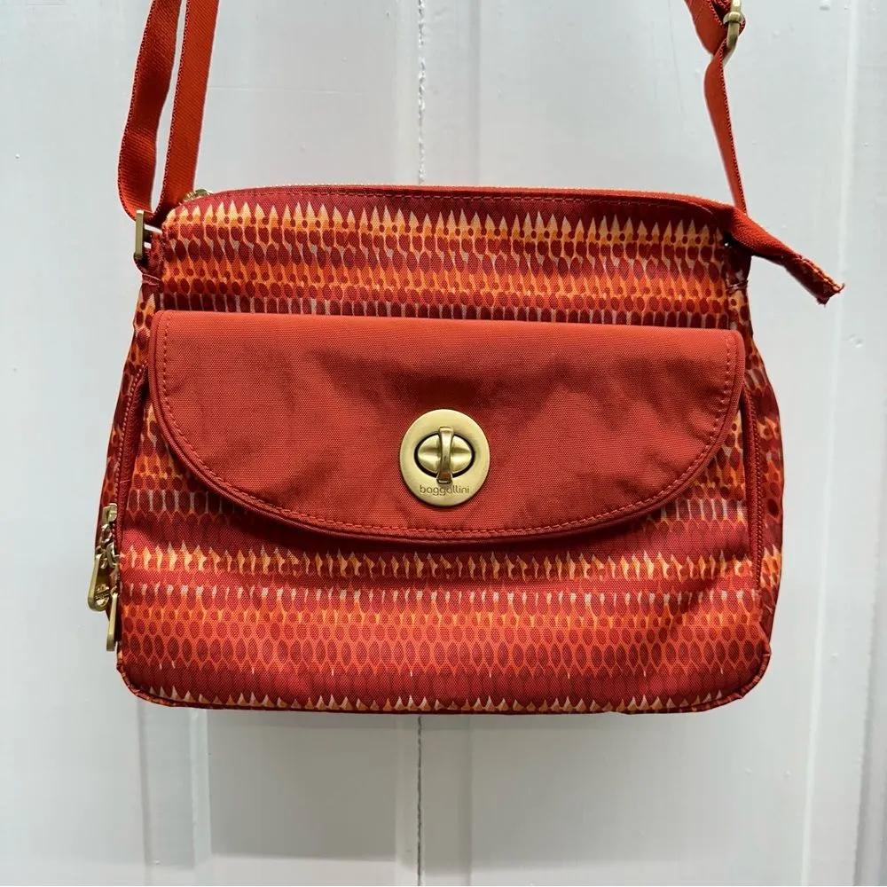 Baggallini Provence crossbody purse bag with‎ wallet 9 x 8 x 3 adjustable strap - Image 2