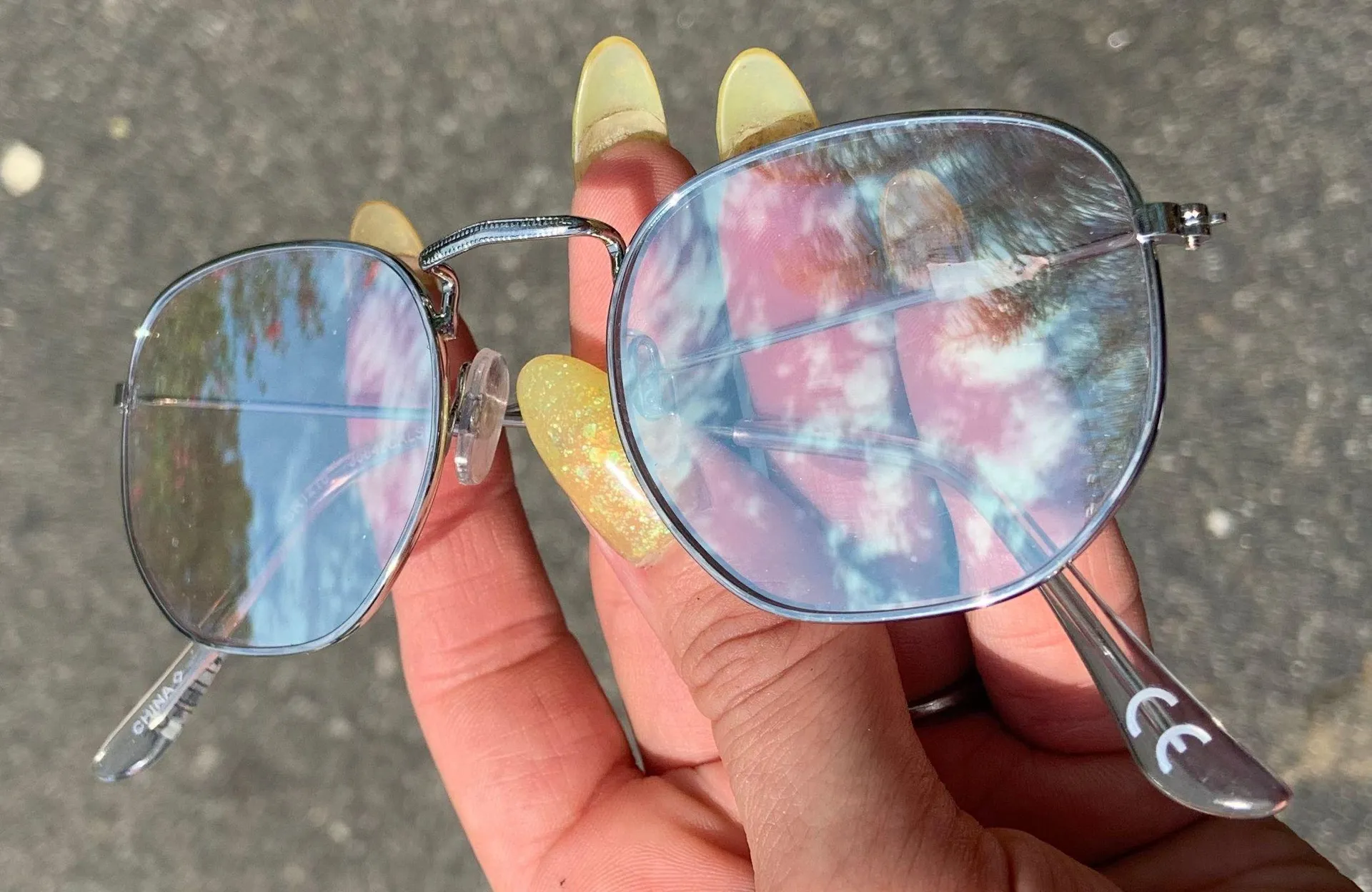 Unisex rectangular round metallic shades - Image 3