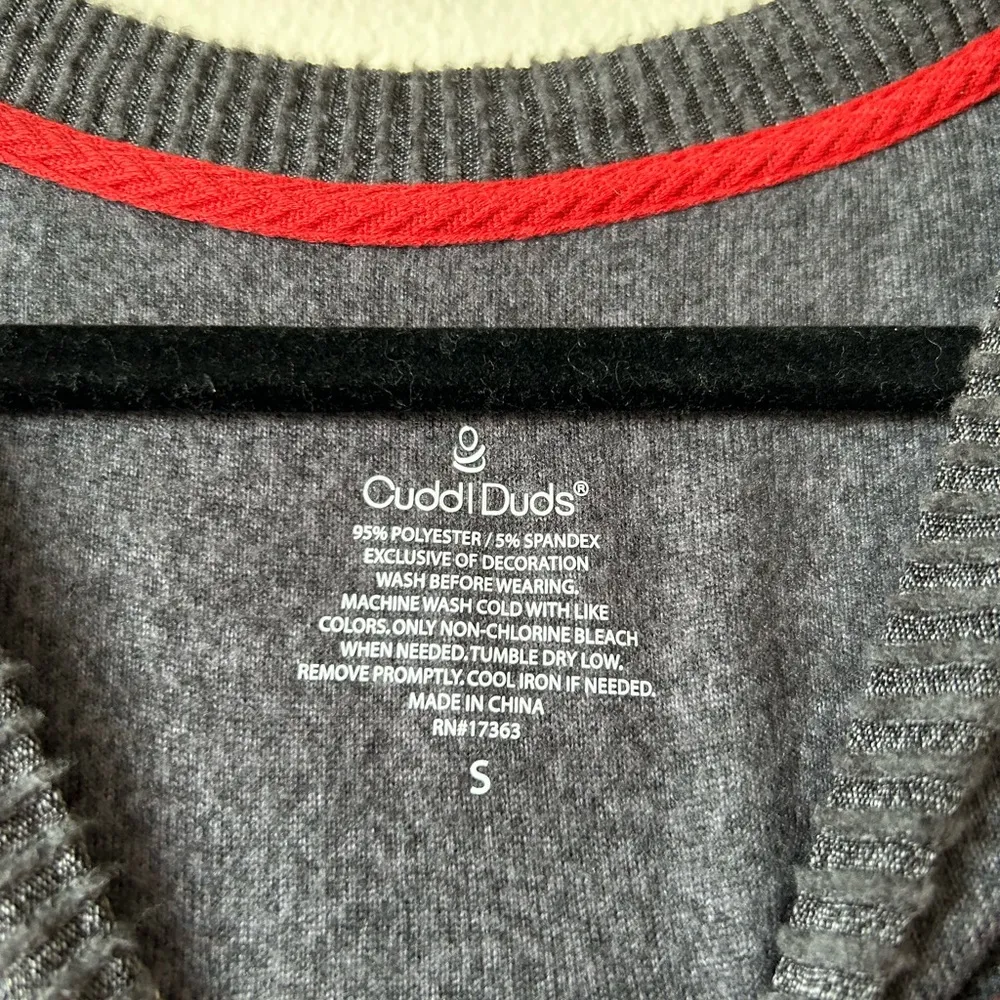 NWOT Cuddl Duds Small Fray Red Extremely Soft Festive Holiday Sweater Christmas - Image 7