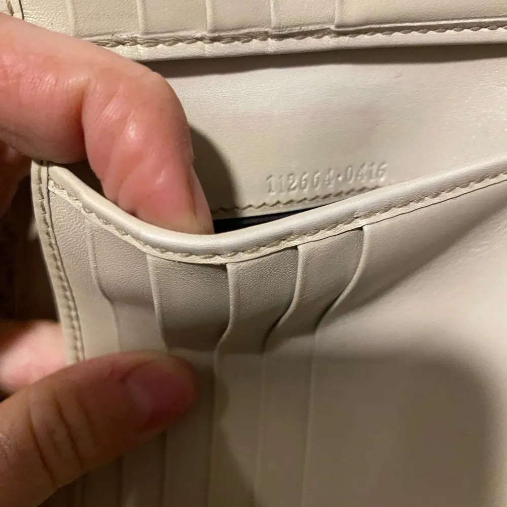 Authentic Gucci Guccissima logo square wallet on chain gold grey - Image 5