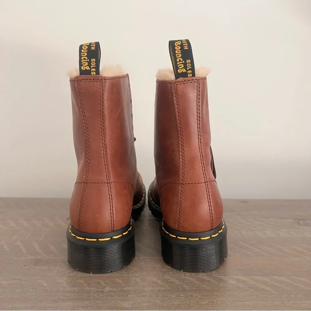 Dr. Martens 1460 Serena Faux Fur Lined Lace Up Women's Boot Size 8 #591 - Image 4