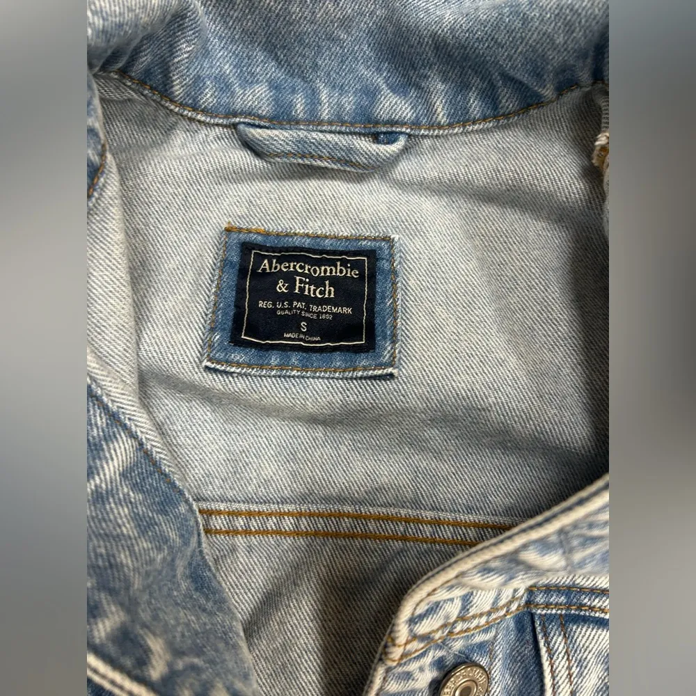 Abercrombie and fitch Distressed Jean Jacket - Image 5