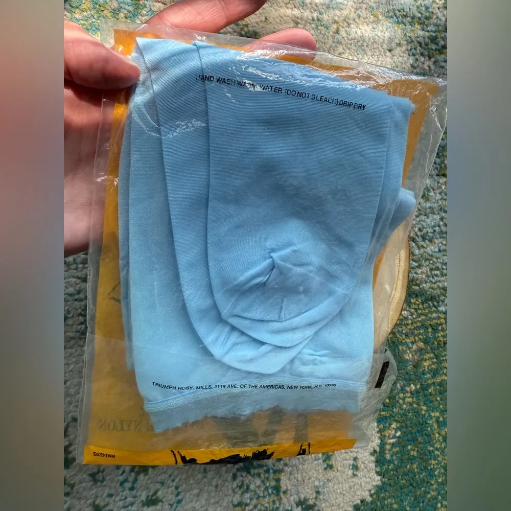 NOS vintage 60/70s Belfry blue stretch nylon fashion tights, size small - Image 9