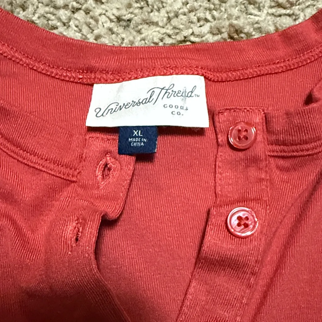 Universal Thread Women's Long Sleeve Tee - Image 2