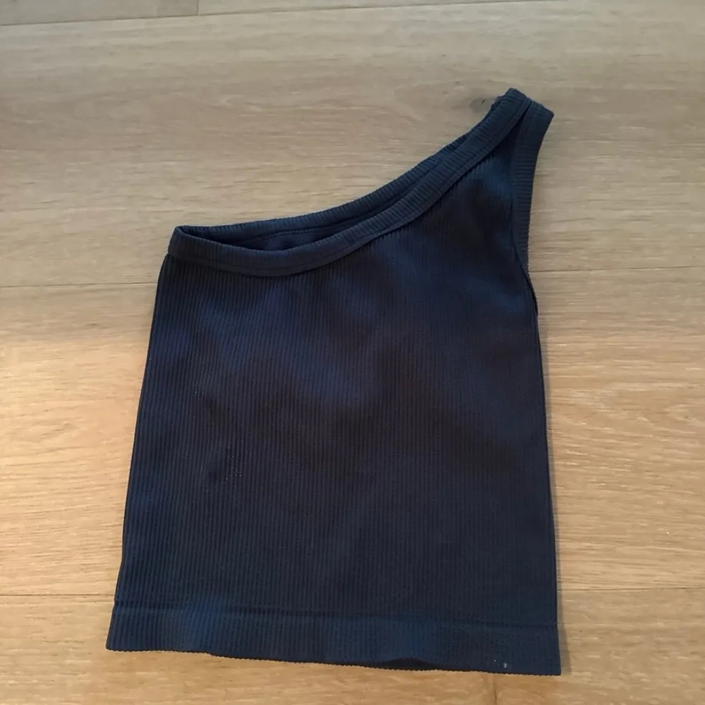 NIKIBIKI  One Shoulder Navy Top - Image 3