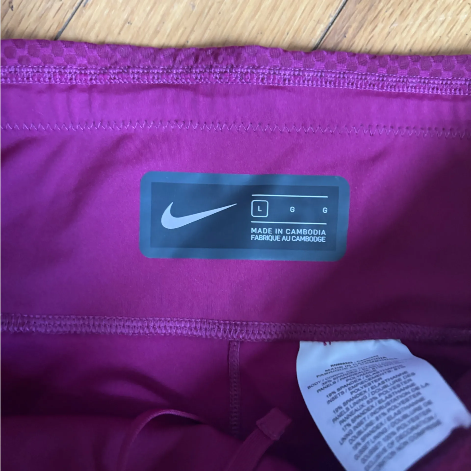 Nike Women's Fuchsia Compression Biker Shorts size L - Image 8