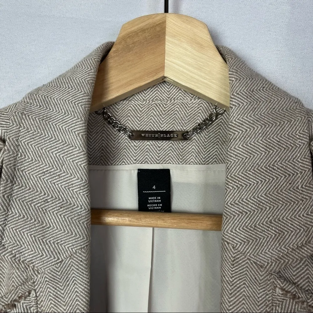 White House Black Market WHBM Beige Herringbone Button Blazer 4 - Image 3