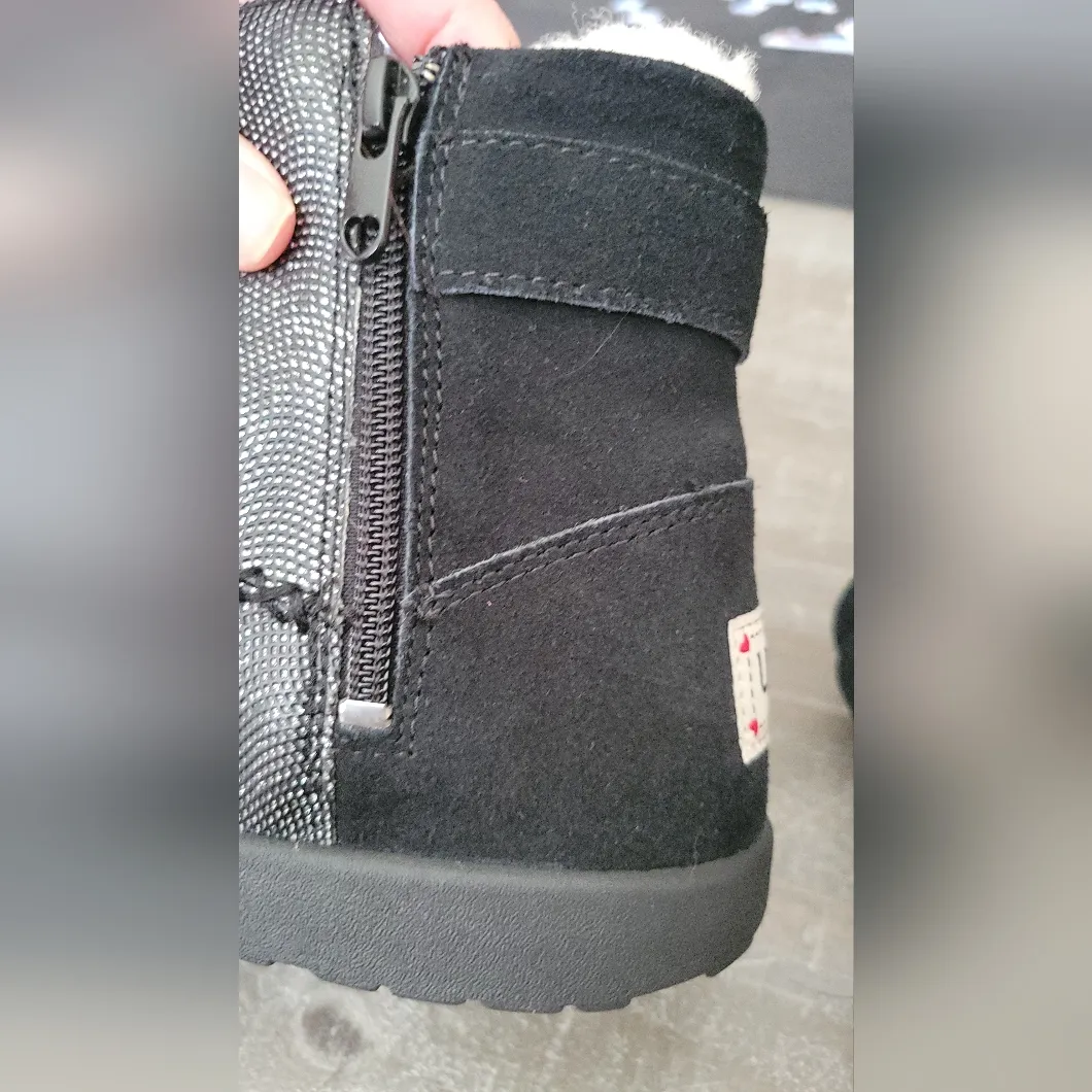 Ugg Sparkle Ankle Boots Size 6 - Image 13