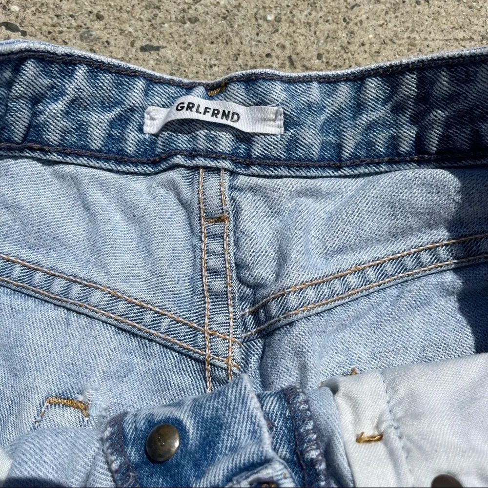 GRLFRND Helena Heavily Distressed Shorts size 28 - Image 2