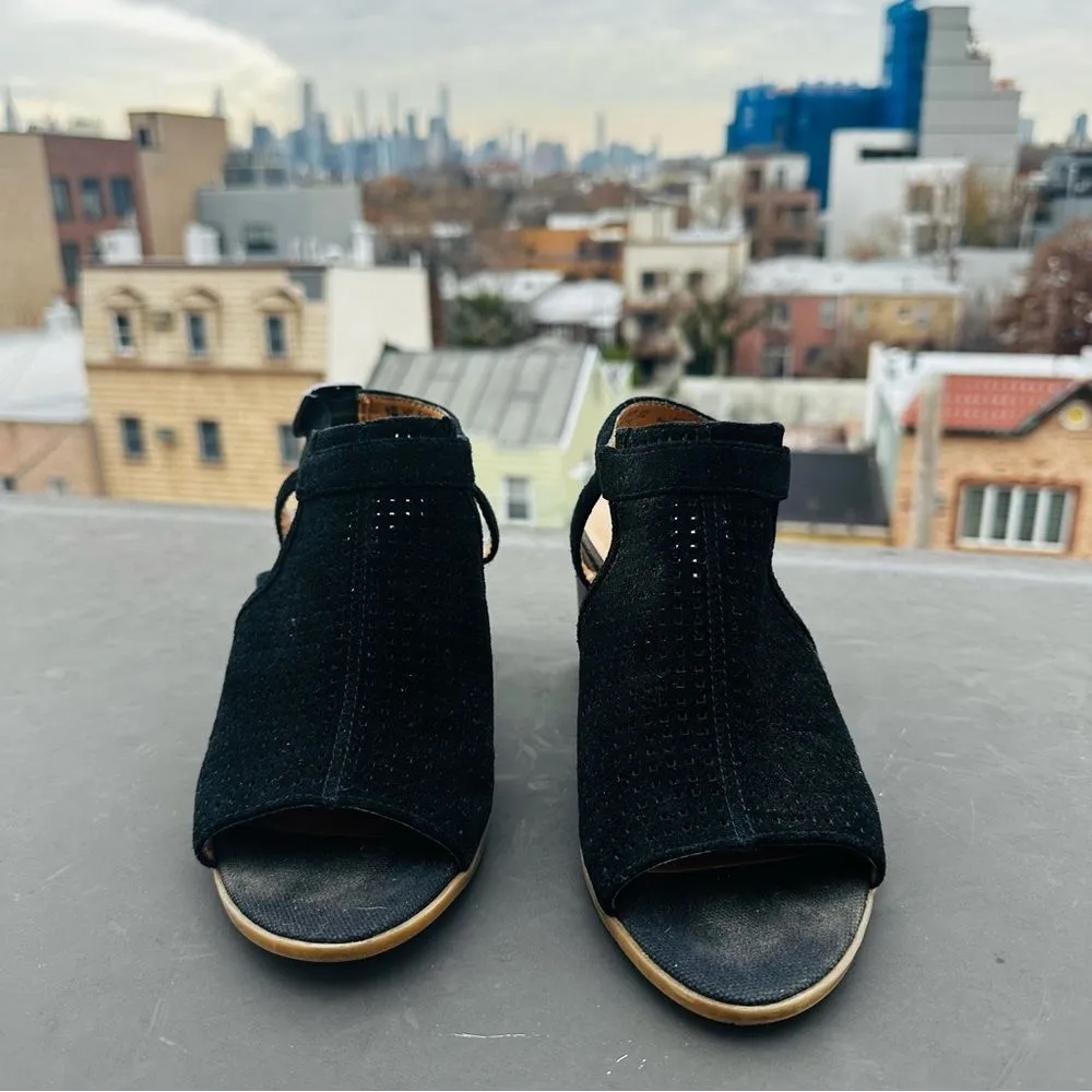 Franco Sarto Black Suede Sandal Size 7 Harlet 2 Block Heel Peep Toe bohemian - Image 3