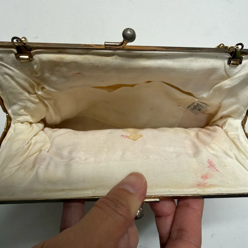 Vintage La Regale Ivory/Cream Beaded Clutch - Image 8