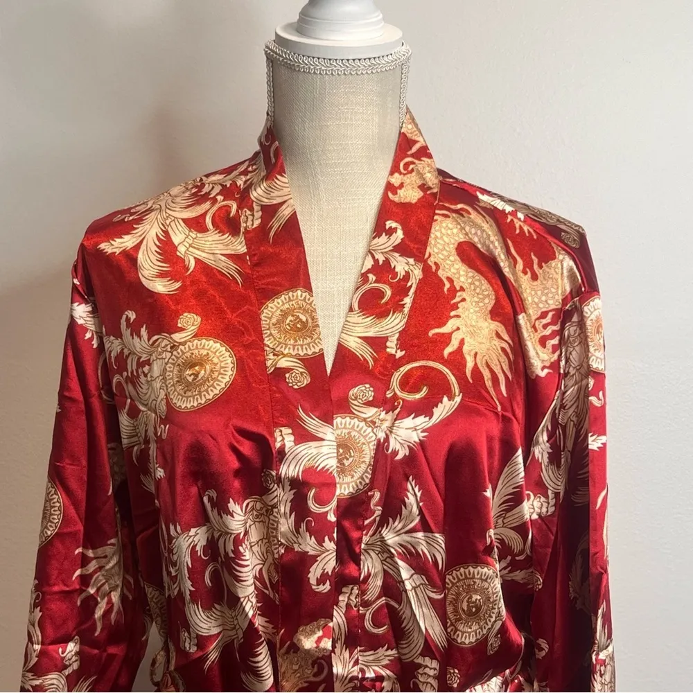 Escalier Satin Wine and Gold Short Tie Kimono Robe Size XL SKU#C24350 Red - Image 2