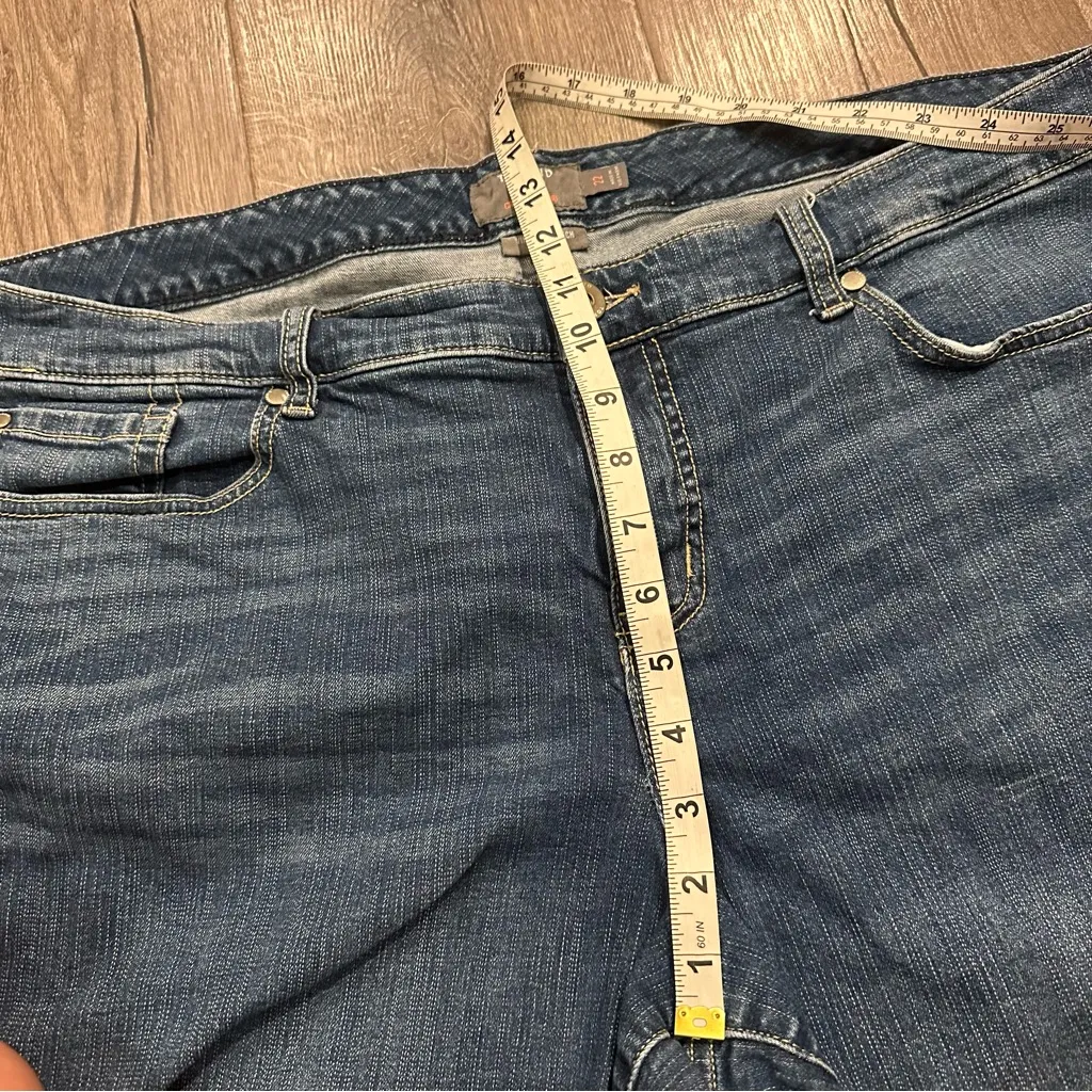 Torrid Denim Shorts Jean Short High Rise Vintage Stretch Medium Wash Size 22 DIY - Image 7