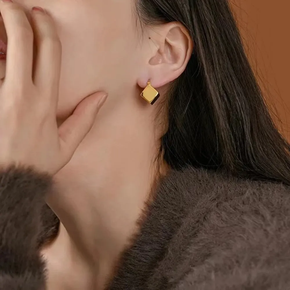 Korean Vintage Geometric Cubic Pendant Gold Stud Earrings - Image 4