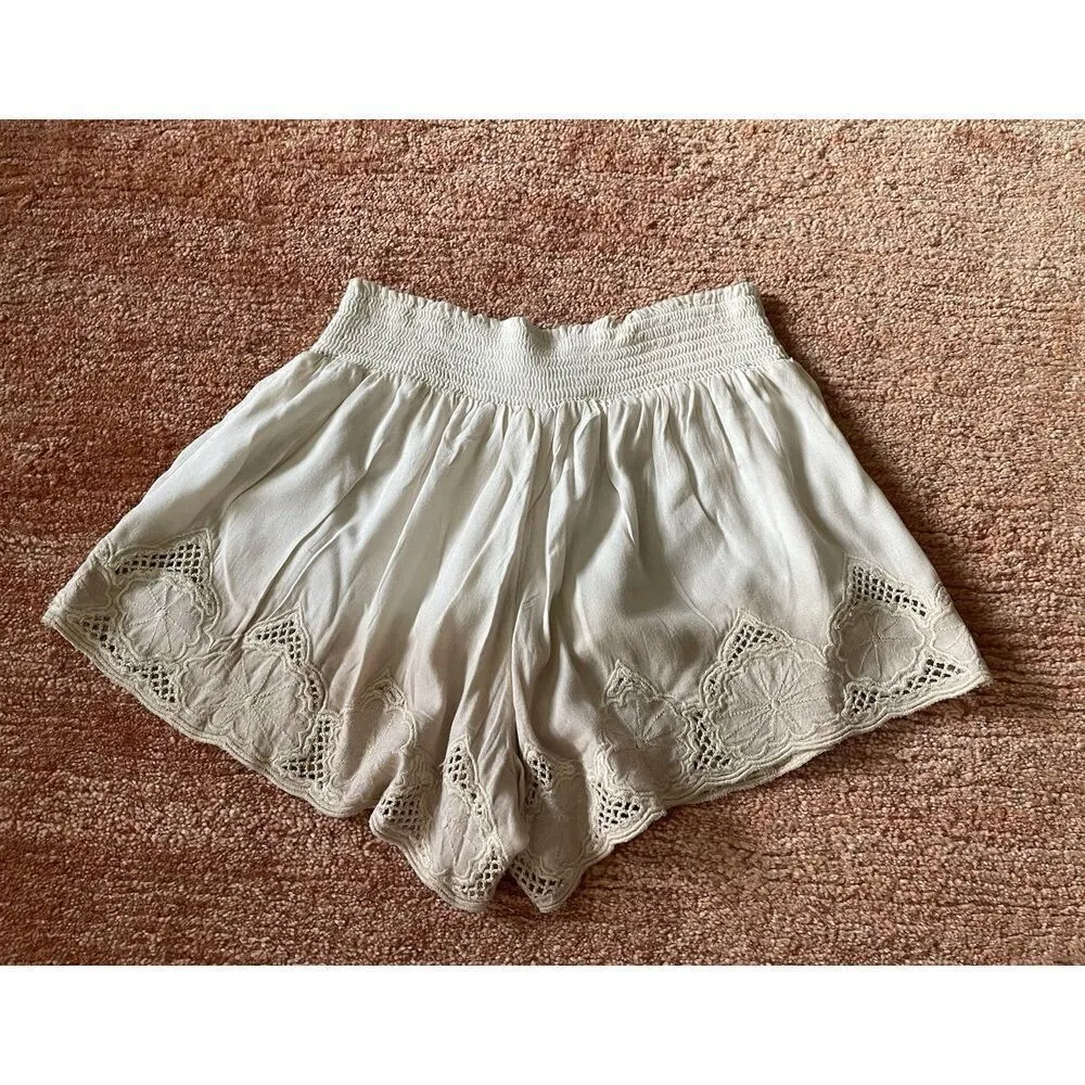 Surf Gypsy eyelet women’s Ombré Color shorts size M - Image 8