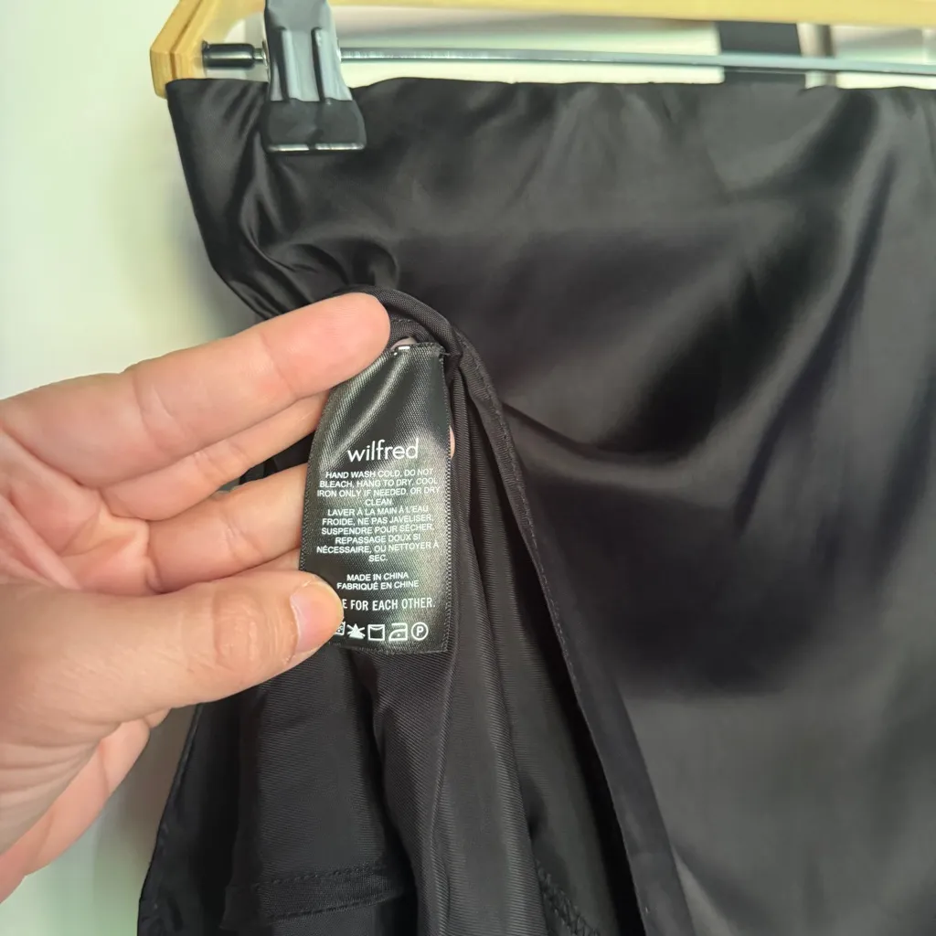 Aritzia Wilfred Black Skirt - Image 3