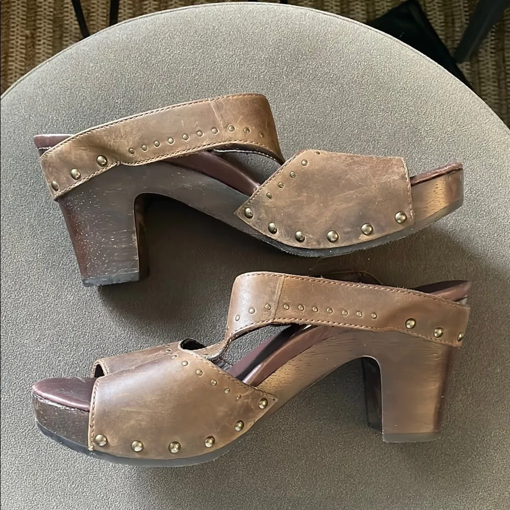 Dansko Ripley Studded Brown Leather Wood Platform Sandal Womens 9.5/40 Euro - Image 4