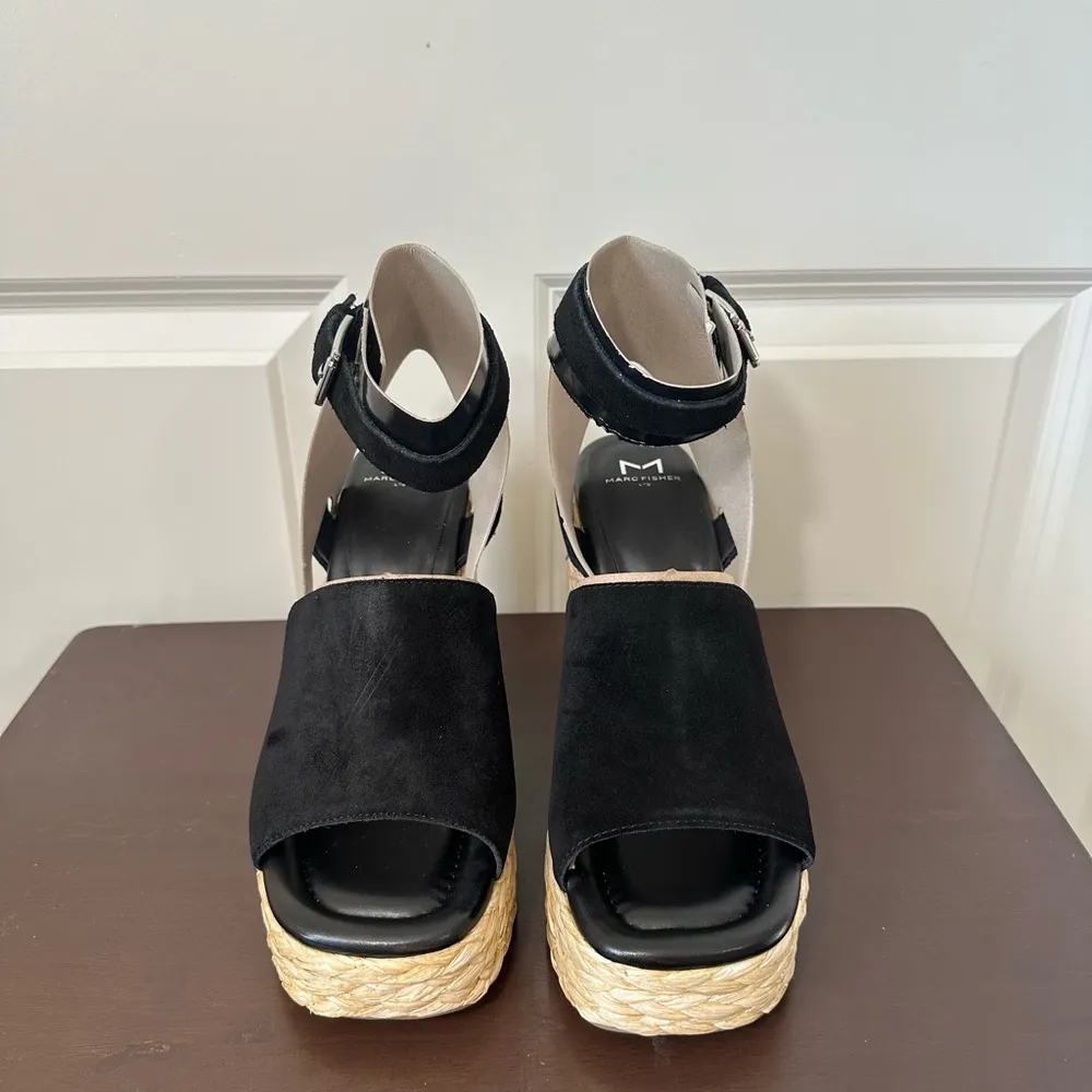 Marc Fisher Nelly Espadrille Ankle Strap Wedge Sandal in a size 9.5 - Image 4