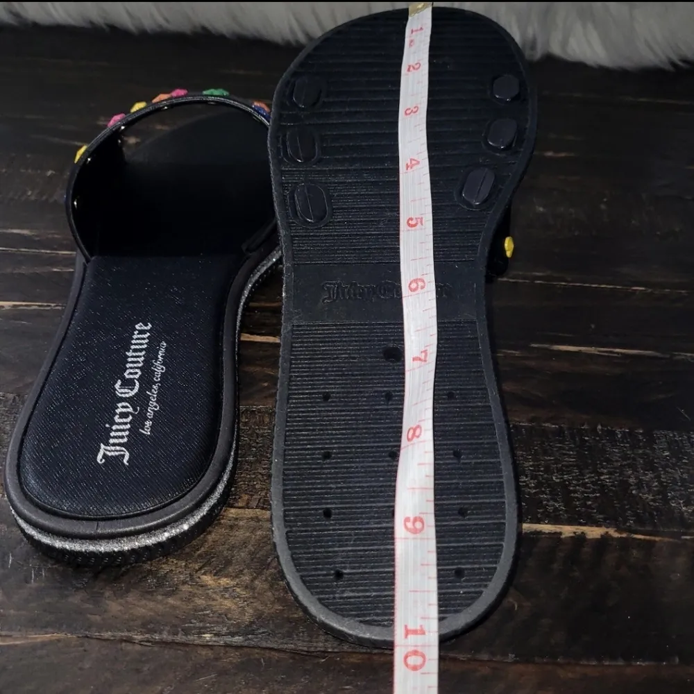 Juicy Couture Heart Stud Sandals Women's Size 7 - Image 5