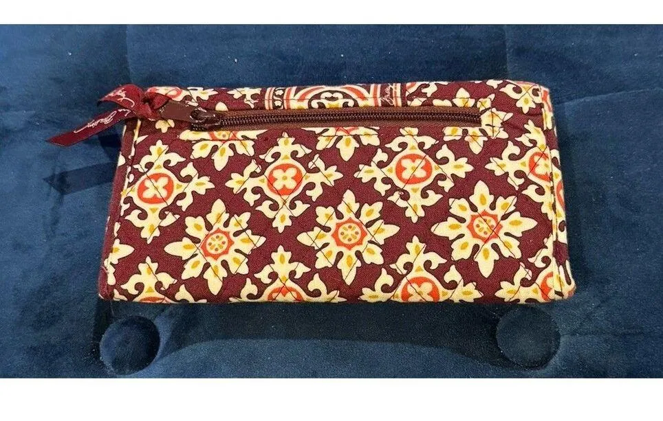 Vera Bradley Medallion Quilted Tri-Fold Wallet With Zip Pocket. Retired - Image 3