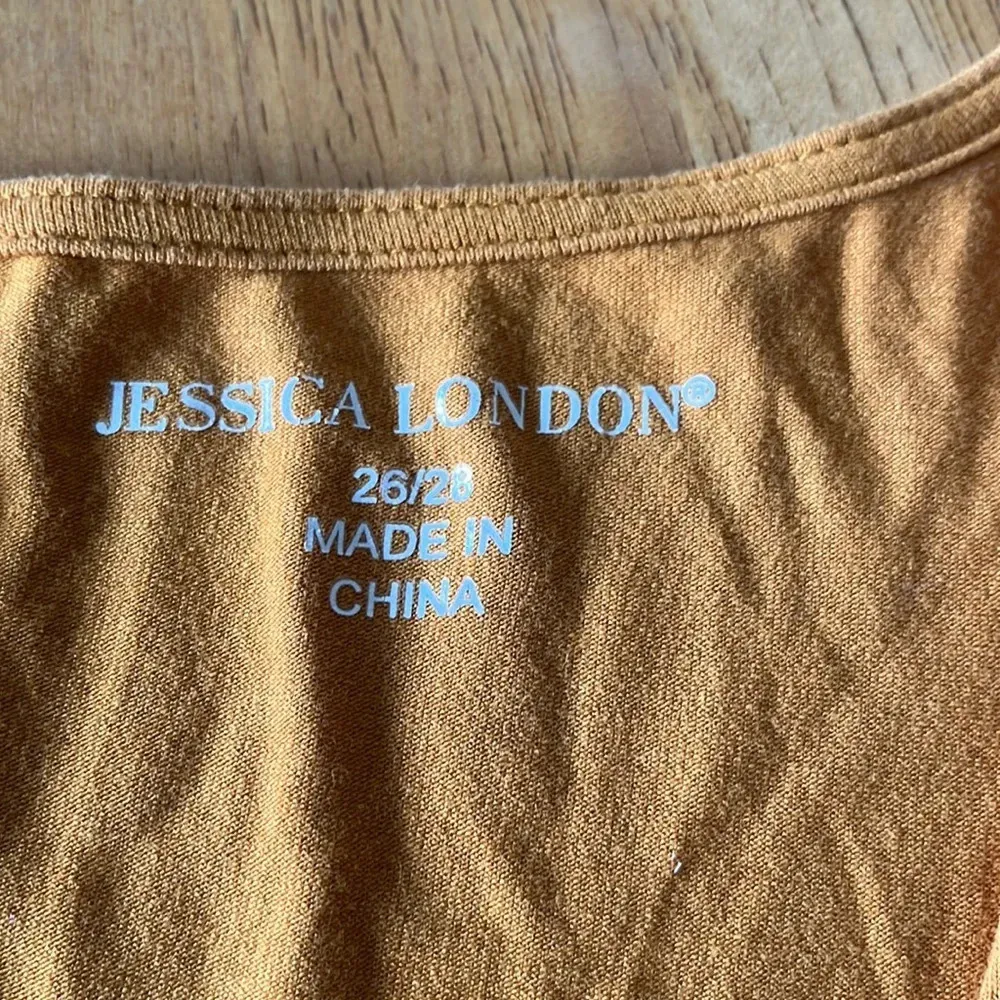 Jessica London Swing Tee, size 26-28 - Image 2