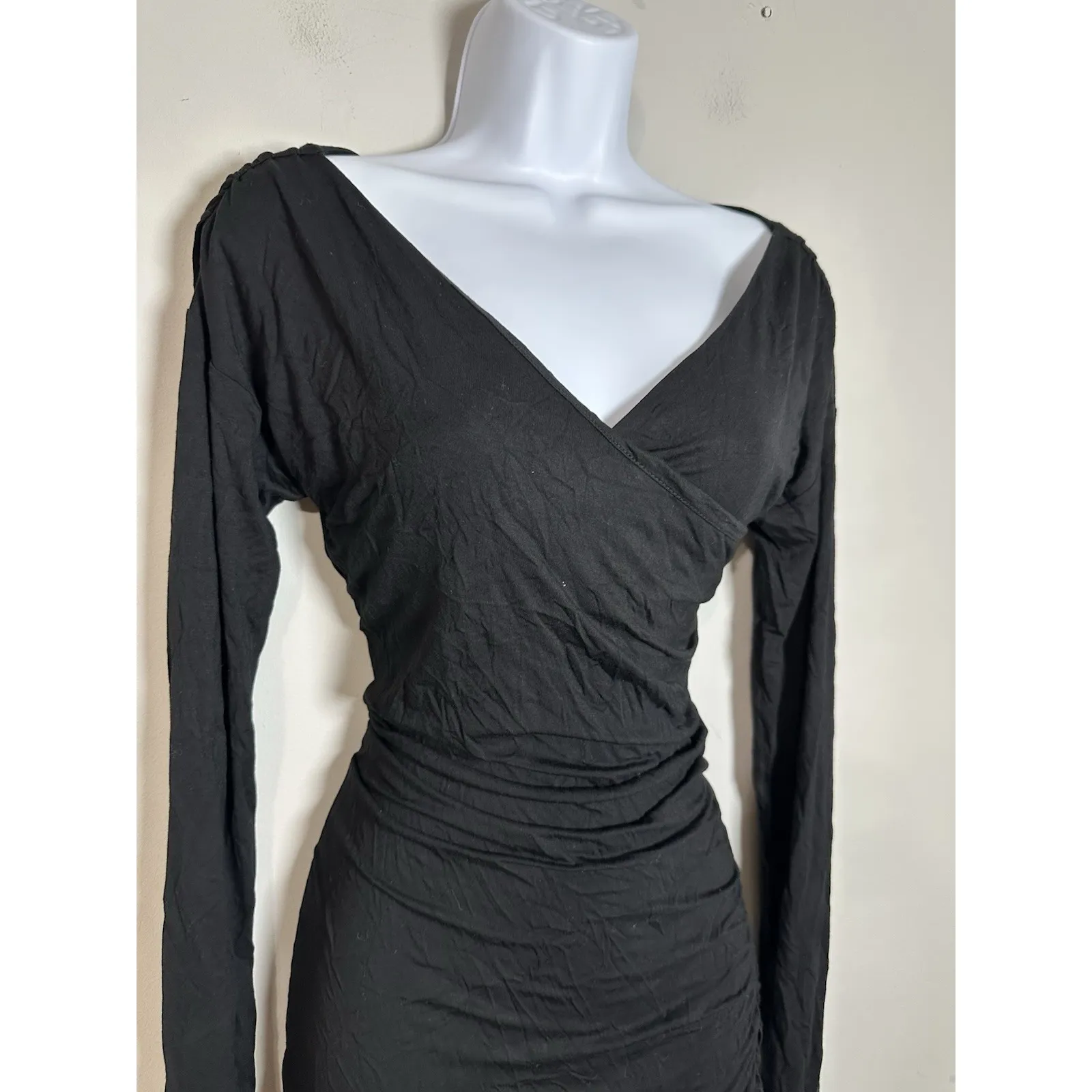 Modern Citizen Black Long-Sleeve V-Neck Ruched Wrap Top — Size Large - Image 4