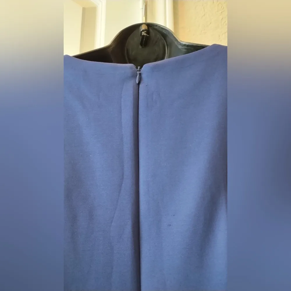 Sangria Navy Blue Gold Studded Stretch Scuba Sheath Work Dress Size 6 - Image 7