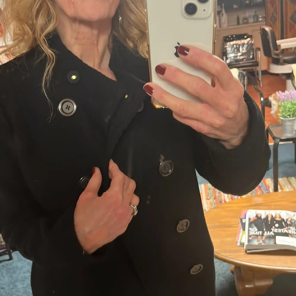 Michael Kors size small black double breasted lightweight wool blend coat - Image 3