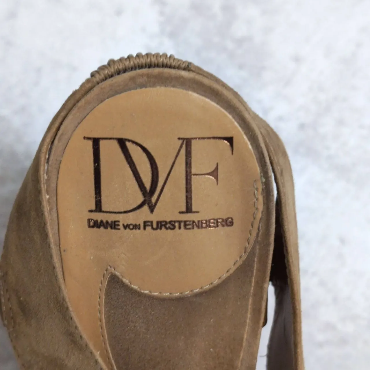 Diane von Furstenberg Zia Crisscross Suede Platform Heels Slingback Sandals 9.5M - Image 7