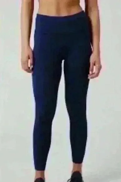 Athleta Accelerate 7/8 Tight in Dress Blue - Size - Small - Image 2