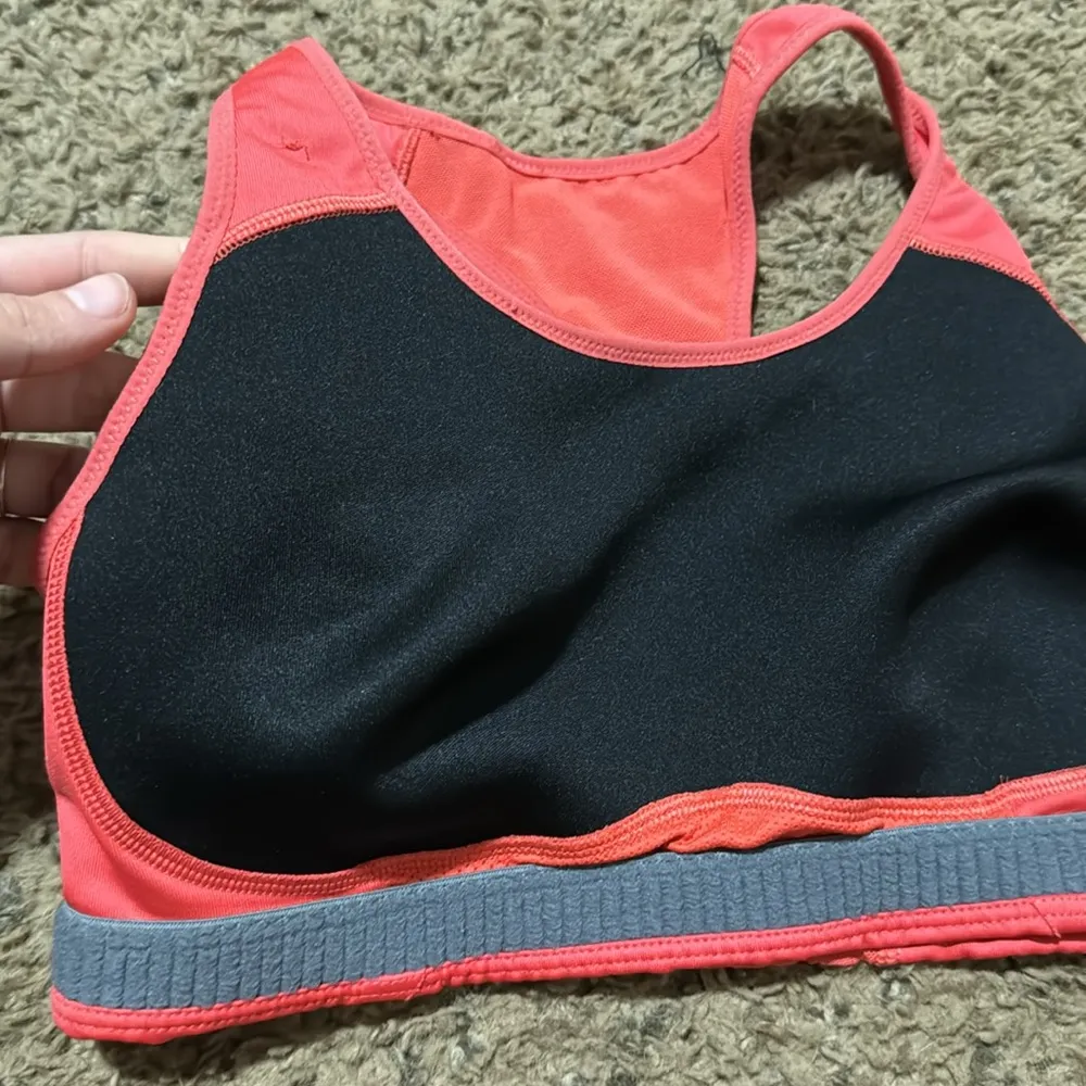 Nike sports bra - Image 4