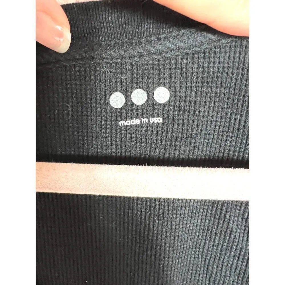 Three dots‎ black thermal top women’s size large - Image 4