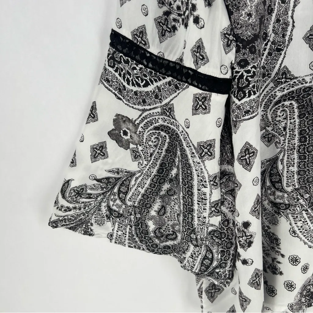 Tantrums Black & White‎ Paisley Print Crochet Lace Trim Flare Sleeve Top Size L Size L - Image 3
