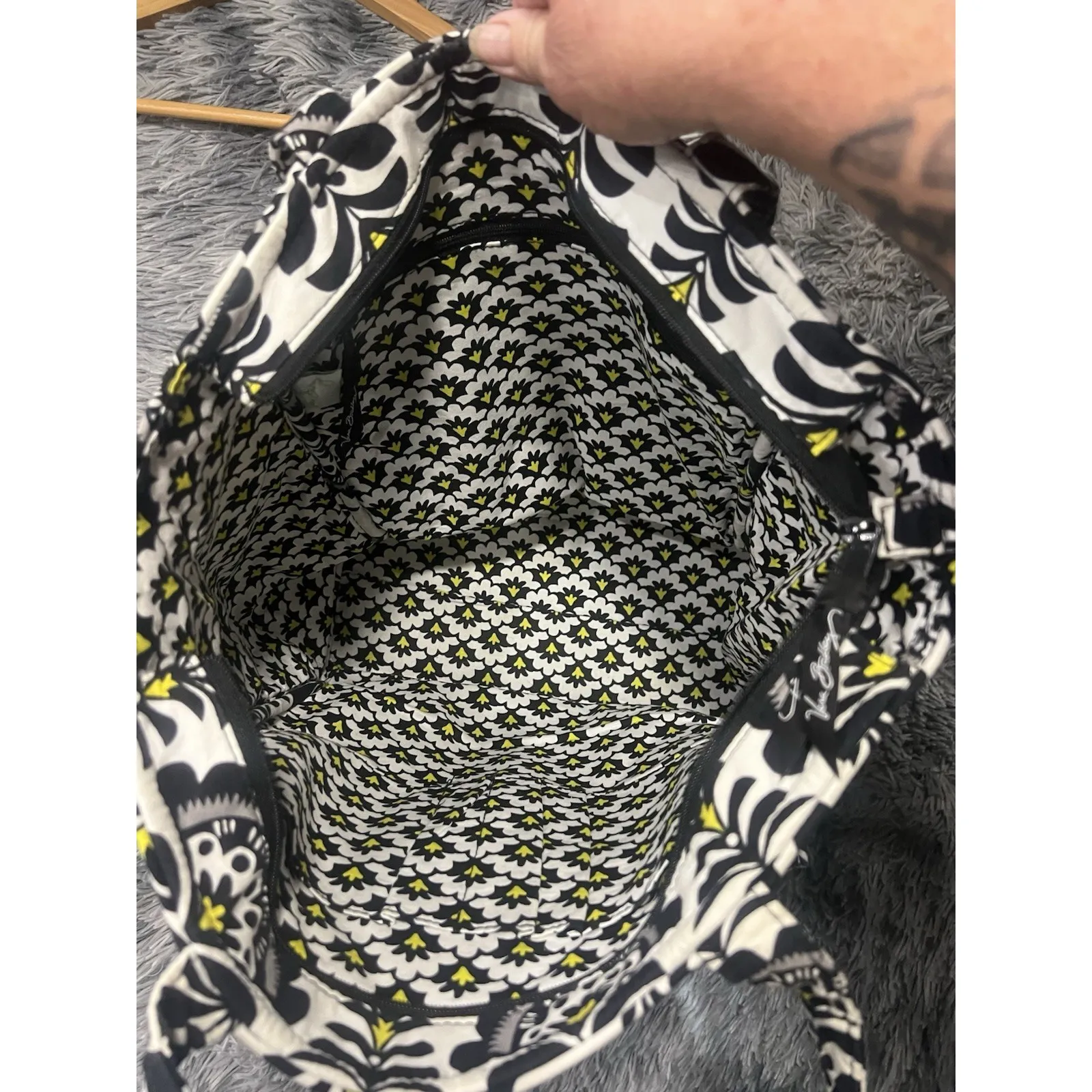 Vera Bradley Shoulder Double Strap Fanfare Pleated Tote/Bag/Purse - Image 6