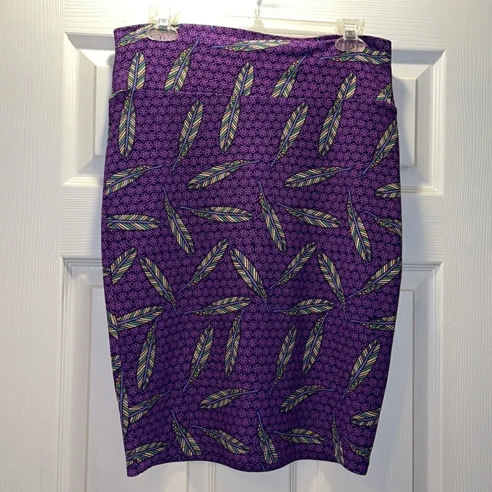 ✨LuLaRoe Purple Feather & Flower Cassie Skirt - Image 3