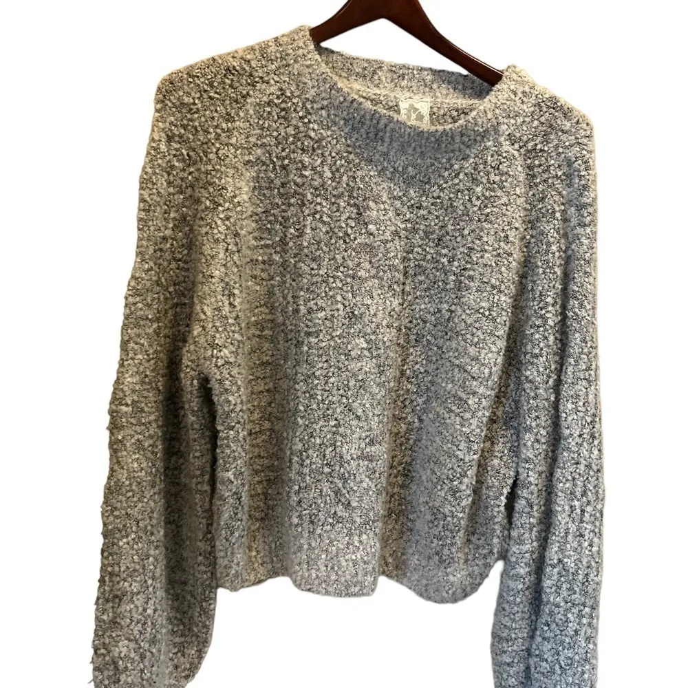 Sadie & Sage | Plushy Sweater‎ Gray Size L - Image 2