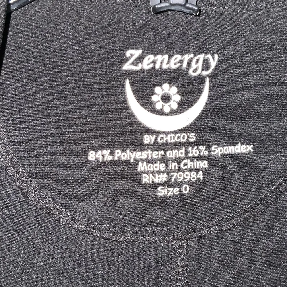 Chico’s Zenergy Black Lightweight Layering Stretchy Zip Up Casual Active Vest XS - Image 9