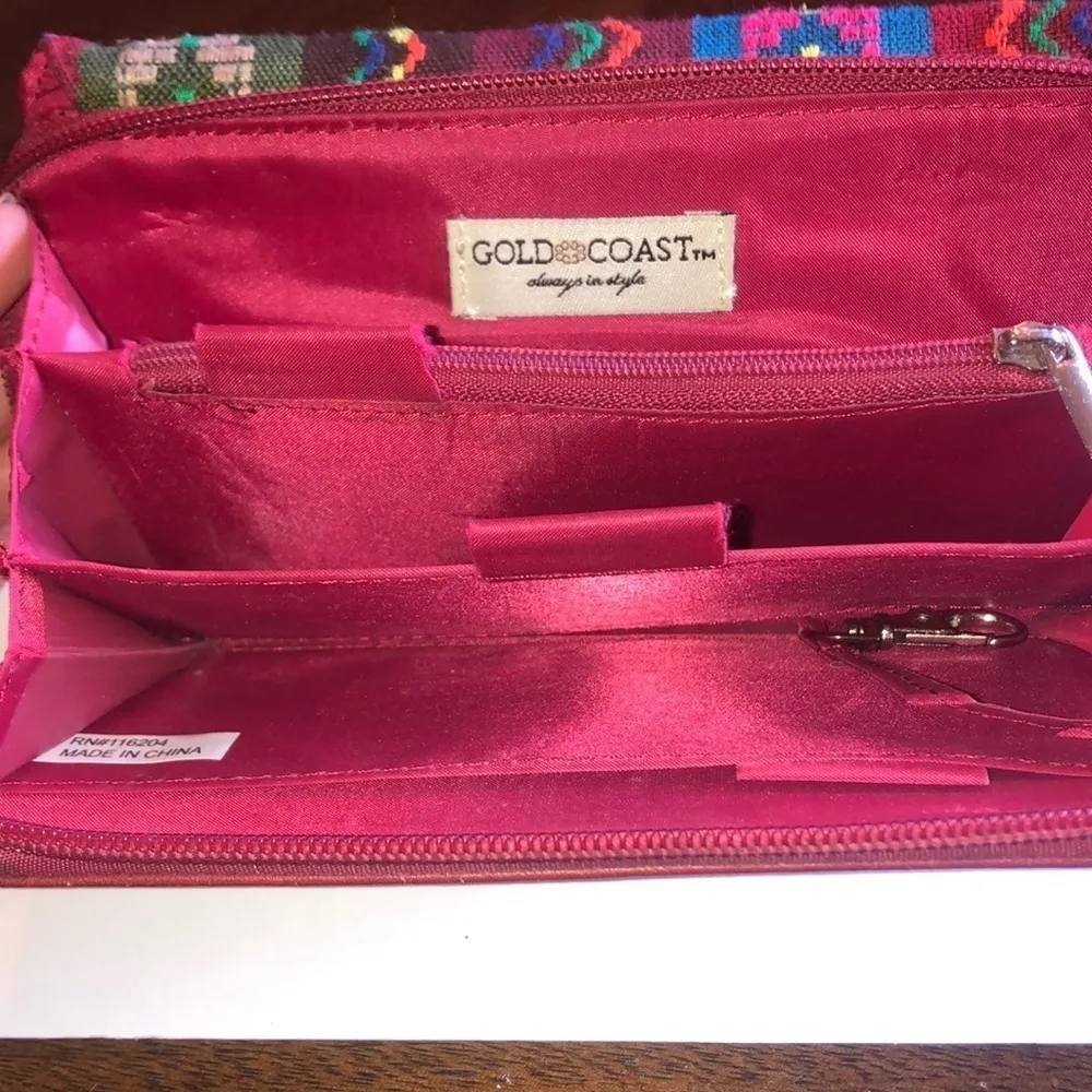 Gold Coast Dark Red Tribal Navajo Boho Zip Up Closure Wallet - Image 10