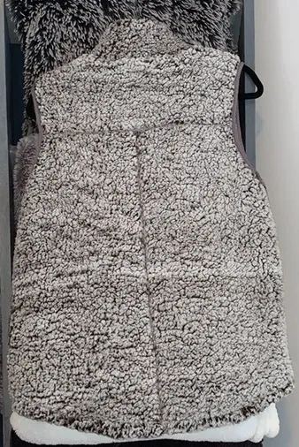 Thread and Supply Gray Sherpa Vest - Image 4
