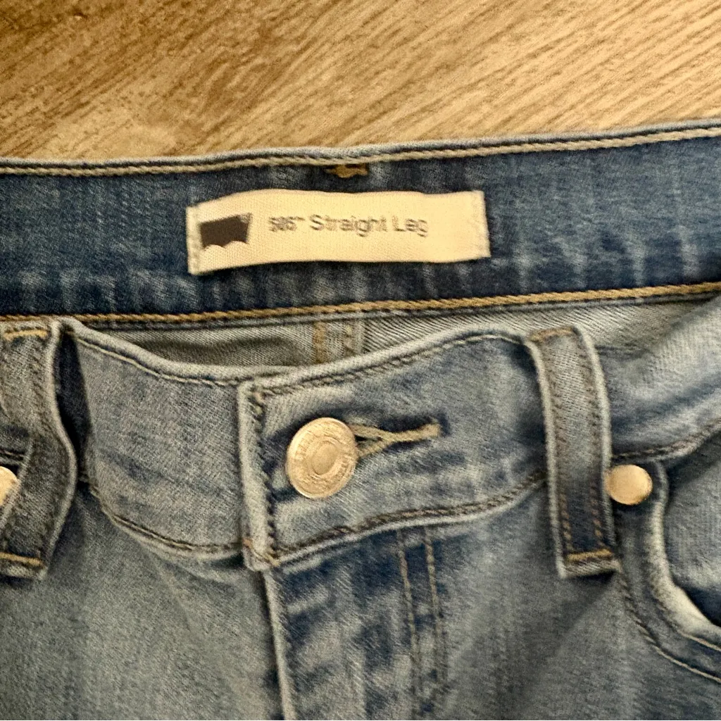 Levi’s 505 Straight Leg Jeans - Image 4