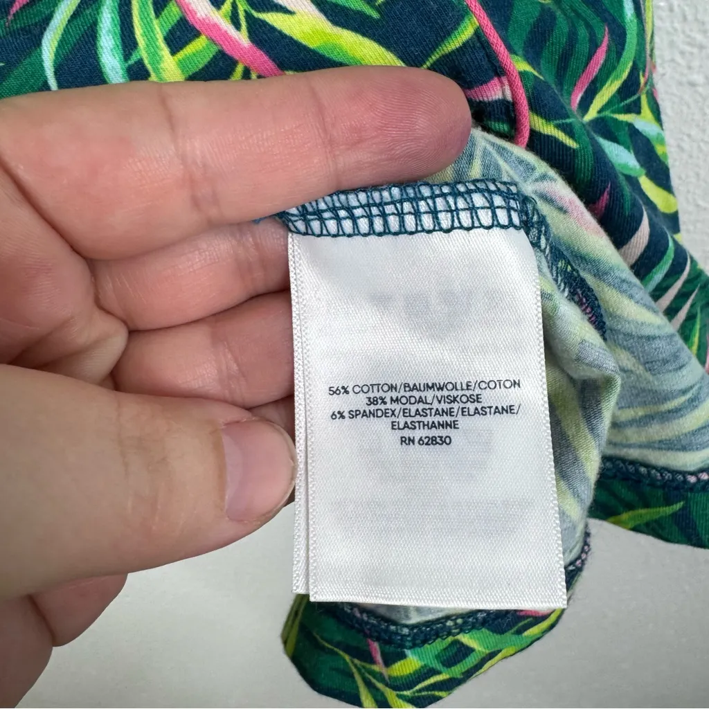 Lands’ End Tropical Leaf Pajama Set Size Xlarge - Image 4