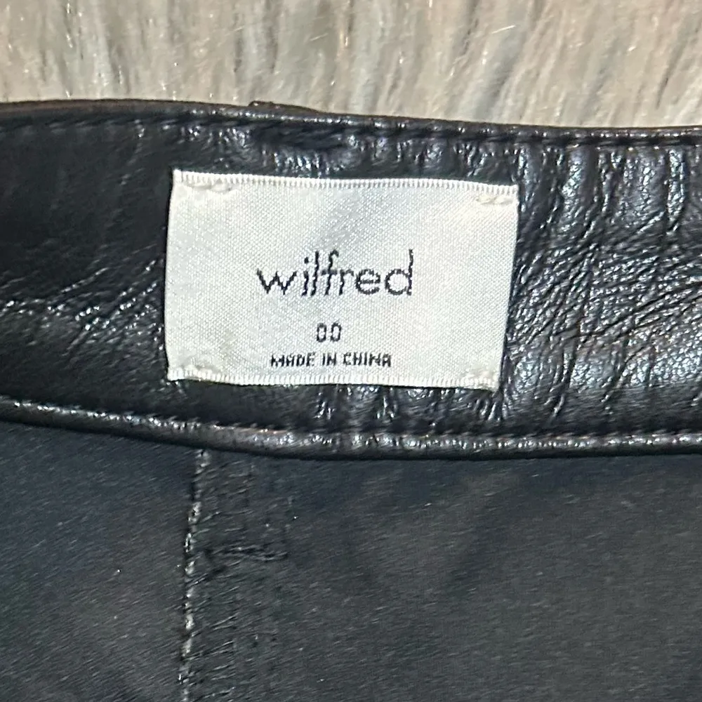 Aritzia Wilfred The Melina Vegan Leather Pant in Black Womens Size 00 - Image 5