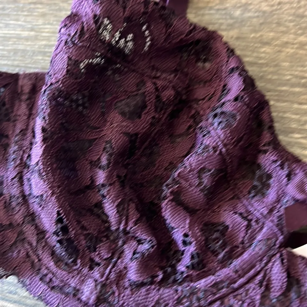 VS Body by Victoria Unlined Demi - Image 2