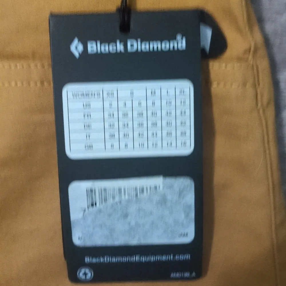 Black diamond amber radha shorts size 4 - Image 4