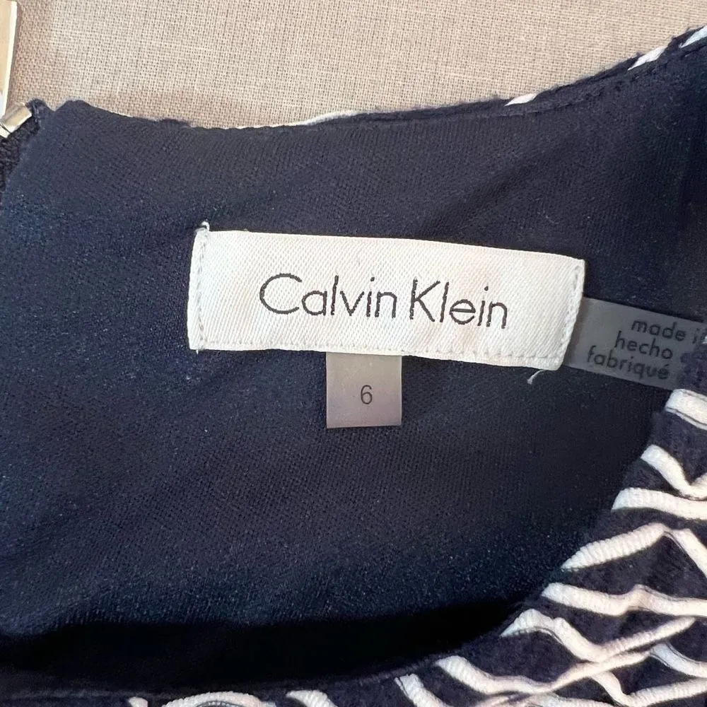 Calvin Klein Sleeveless Geometric Blue White Textured Sheath Dress Size 6 - Image 7
