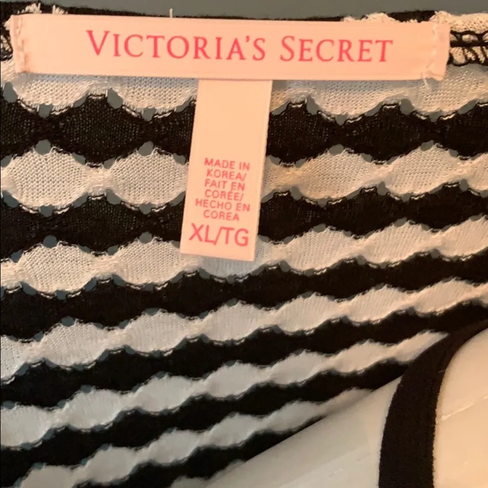 Victoria’s Secret Black & White Kaftan Coverup XL - Image 4